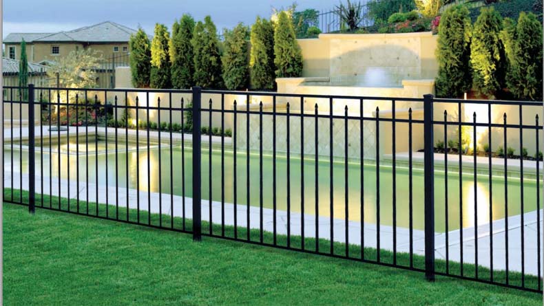 commercial-fencing commercial-fencing