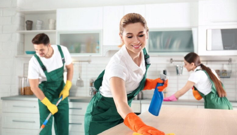 5 Reasons to Hire a Cleaning Service When You Move